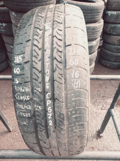 Лот: 23503889. Фото: 1. 1шт 215-60-16 Roadstone Classe... Шины