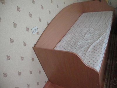 Лот: 3097132. Фото: 1. Кровать + матрас (полуторный... Кровати