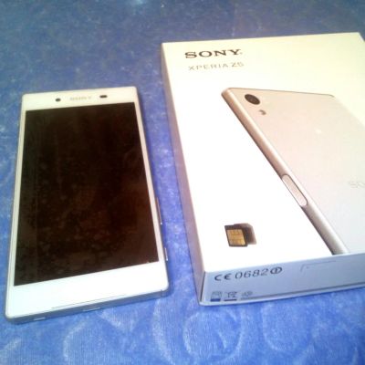 Лот: 11051206. Фото: 1. Sony Xperia z5. Смартфоны