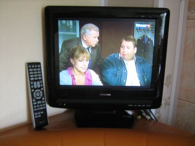Лот: 8089013. Фото: 1. Телевизор комбо tv-dvd 15SLDT2. Телевизоры