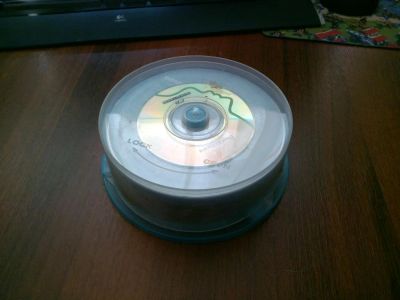 Лот: 4352243. Фото: 1. 25 DVD и CD дисков от разных устройств... CD, DVD, BluRay