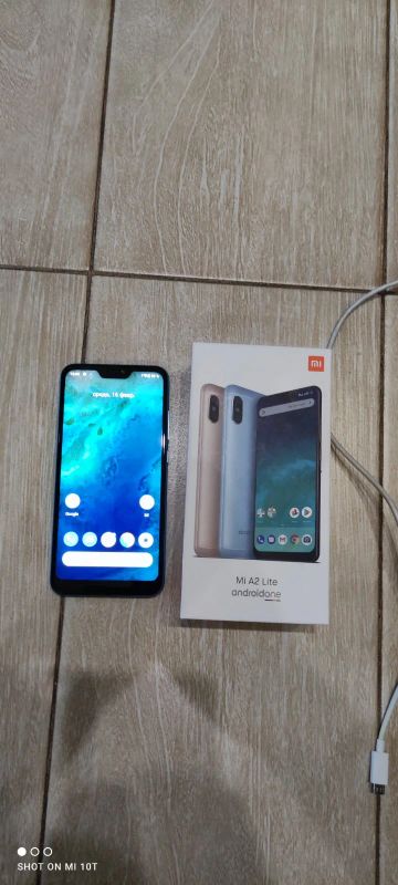 Лот: 18662416. Фото: 1. Xiaomi mi a2 lite. Смартфоны