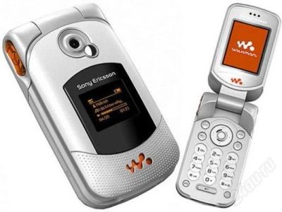 Лот: 3642309. Фото: 1. Sony Ericsson W300i. Кнопочные мобильные телефоны
