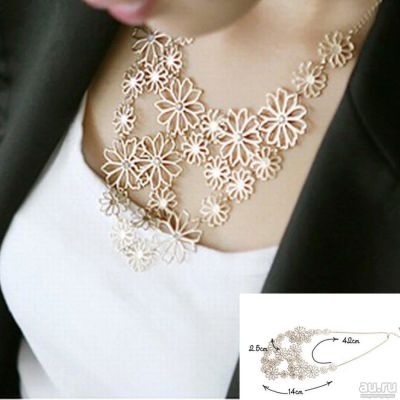 Лот: 7193576. Фото: 1. Колье из золотистых цветов. Колье