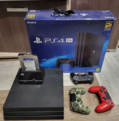 Лот: 19130196. Фото: 1. Playstation 4 Pro в богатом комплекте. Игровые приставки, консоли