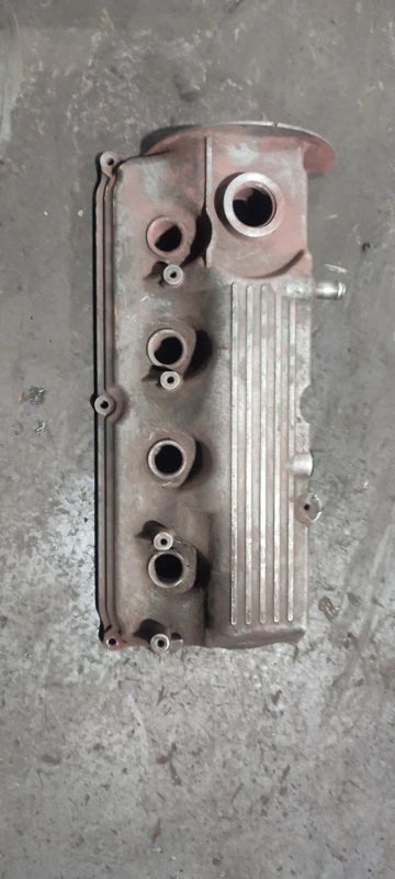 Лот: 25745874. Фото: 1. Клапанная крышка Suzuki Cultus. Двигатель и элементы двигателя