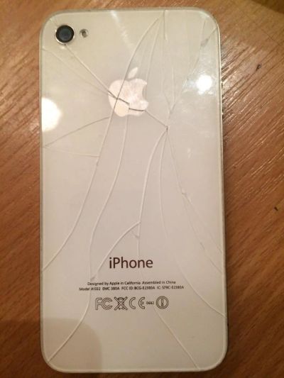 Лот: 5342117. Фото: 1. iPhone 4 16gb white. Аккумуляторы