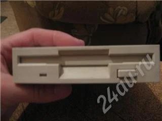 Лот: 324448. Фото: 1. флопик =) может кому надо =). Приводы CD, DVD, BR, FDD