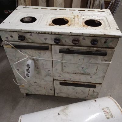 Лот: 21725505. Фото: 1. Газовую плиту. Плиты, духовые шкафы, варочные поверхности