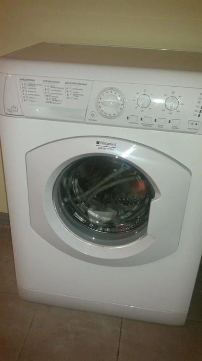 Лот: 3675878. Фото: 1. Стиральная машинка Hotpoint Ariston. Стиральные машины