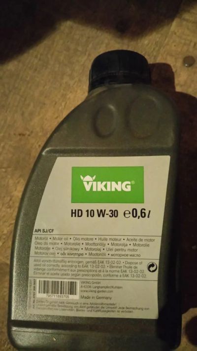 Лот: 13142142. Фото: 1. Масло Viking HD 10 W-30 для 4-х... Масла, жидкости