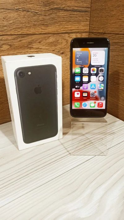 Лот: 19898733. Фото: 1. Смартфон Apple iPhone 7 32 ГБ... Смартфоны