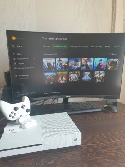 Лот: 20515955. Фото: 1. Xbox one s 1tb с играми. Игры для консолей