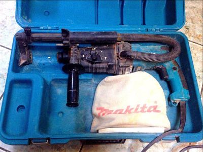 Лот: 7074556. Фото: 1. Продам перфоратор Makita HR2432... Электроинструмент
