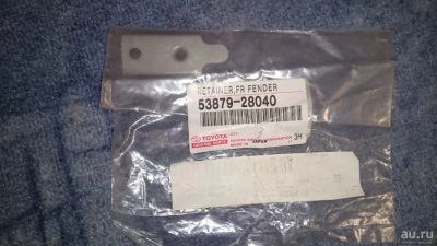 Лот: 13148750. Фото: 1. Кронштейн подкрылка Toyota 53879-28040... Кузов