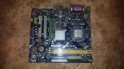 Лот: 6173116. Фото: 1. Материнская плата Foxconn P4M8907MA-KRS2H... Материнские платы
