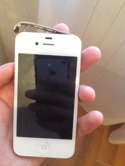 Лот: 3011776. Фото: 1. iphone 4s 16gb не включается. Смартфоны