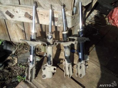 Лот: 7542227. Фото: 1. Стойки x-trail nt-30 б/у. Ходовая, подвеска, рулевое управление