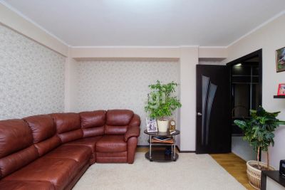 Лот: 25295819. Фото: 1. 3-комн. квартира , Красноярск... Квартиры, студии