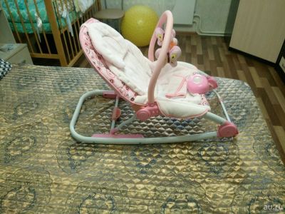 Лот: 10569091. Фото: 1. Шезлонг для вашего малыша. Ходунки, прыгунки, качели
