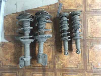 Лот: 8505986. Фото: 1. Комплект стоек от Subaru Legacy... Ходовая, подвеска, рулевое управление
