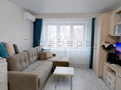 Лот: 20429625. Фото: 1. 1-комнатная квартира на ул. Калинина... Квартиры, студии