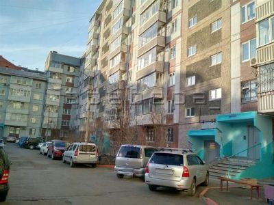 Лот: 13935418. Фото: 1. 4-комнатная квартира на ул. Батурина... Квартиры, студии