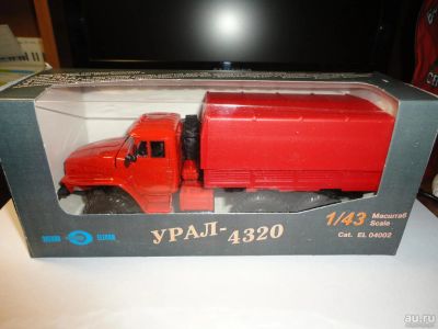 Лот: 8961556. Фото: 1. Урал-4320 с тентом (красный... Автомоделизм