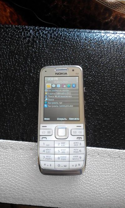Лот: 4057117. Фото: 1. NOKIA e52 обмена нет! Навьё!. Кнопочные мобильные телефоны