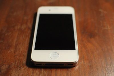Лот: 7246489. Фото: 1. Смартфон Apple iPhone 4 Белый... Смартфоны