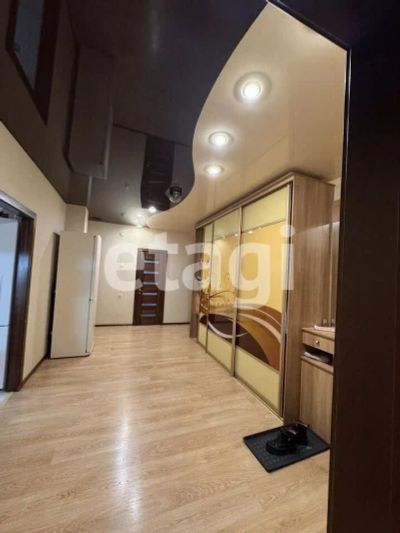 Лот: 25286381. Фото: 1. 3-комн. квартира , Красноярск... Квартиры, студии