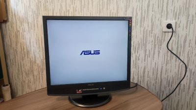 Лот: 19365312. Фото: 1. Монитор ASUS MB-19TU. ЖК-мониторы