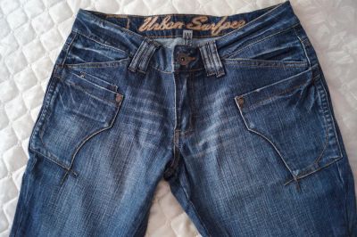 Лот: 6322014. Фото: 1. Джинсы подросковые, размер М. Брюки, джинсы, шорты