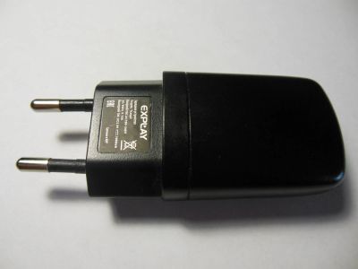Лот: 5756939. Фото: 1. Cетевой переходник usb. Зарядные устройства, блоки питания, адаптеры сетевые для смартфонов