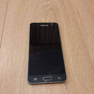 Лот: 14769927. Фото: 1. Samsung J5 2016. Смартфоны