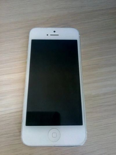 Лот: 9203021. Фото: 1. Продам айфон 5,16gb,ТОРГ. Смартфоны