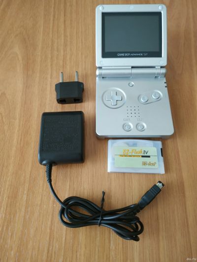 Лот: 13859565. Фото: 1. Game Boy Advance SP + EZ-FLASH... Игровые приставки, консоли