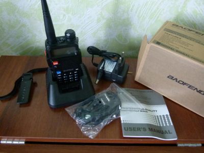 Лот: 10905912. Фото: 1. Рация Baofeng uv-5r. Рации, радиостанции