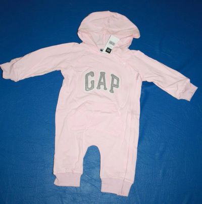 Лот: 3074366. Фото: 1. Новый трикотажный костюм GAP с... Костюмы, пиджаки, комбинезоны