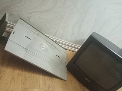 Лот: 19664969. Фото: 1. Телевизор Samsung + Кронштейн. Телевизоры