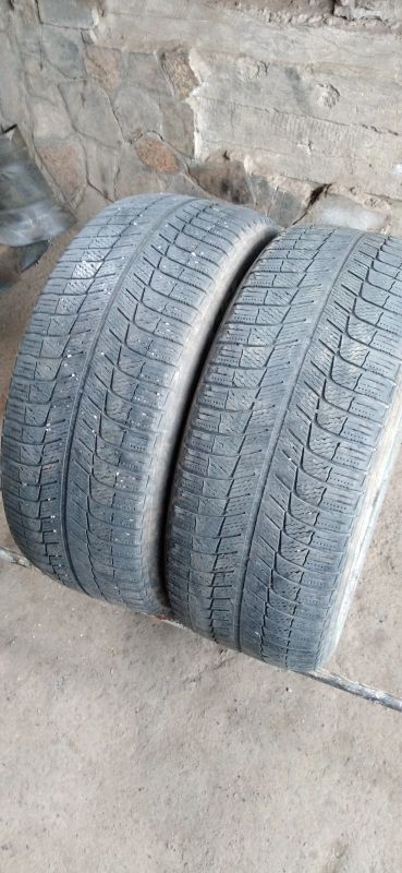 Лот: 20619903. Фото: 1. 2 шт. 235-55-17 Michelin X-Ice... Шины
