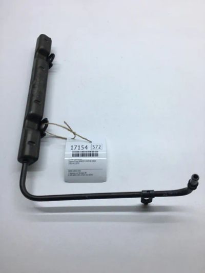 Лот: 20379696. Фото: 1. Рейка топливная Toyota Prius 2004... Топливная система