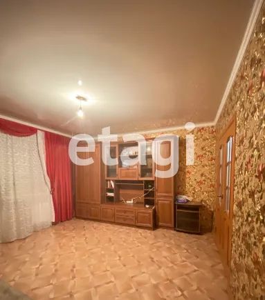 Лот: 21020174. Фото: 1. Продам 4-комн. кв. 80.3 кв.м... Квартиры, студии