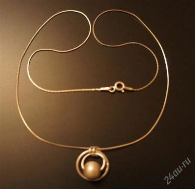 Лот: 4327828. Фото: 1. Серебряная цепочка с кулоном. Цепочки