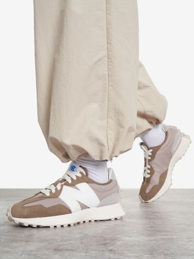 Лот: 25369012. Фото: 1. Кроссовки женские New Balance... Кеды, кроссовки, слипоны