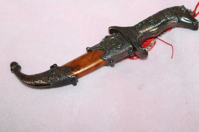 Лот: 6554667. Фото: 1. Декоративный нож. Другое (предметы интерьера)