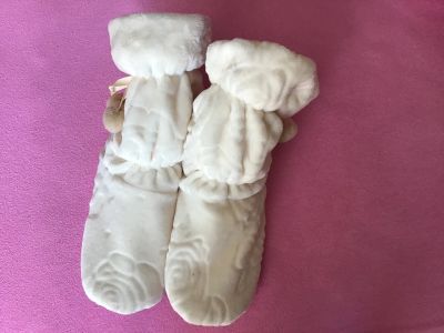 Лот: 13897901. Фото: 1. Тапочки-сапожки. Домашняя обувь