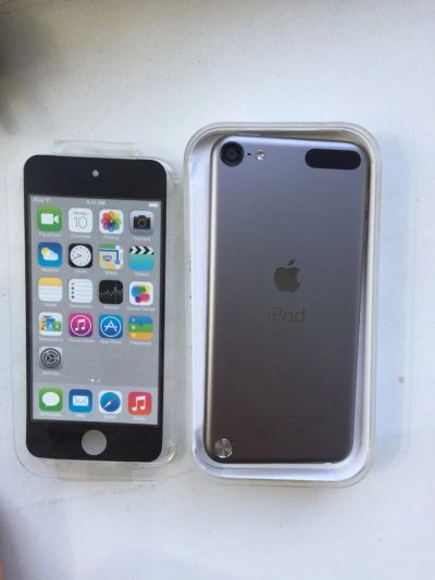 Лот: 10019107. Фото: 1. Ipod 5 32 GB. Смартфоны