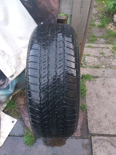 Лот: 16660514. Фото: 1. Всесезонная шина Bridgestone Dueler... Шины