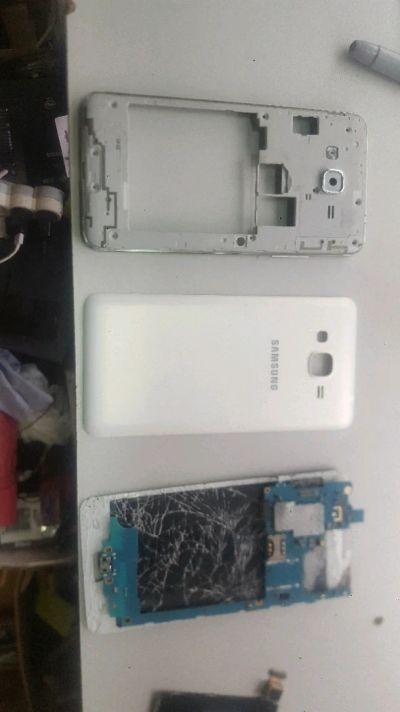 Лот: 11535349. Фото: 1. Samsung G531H. Другое (запчасти, оборудование)